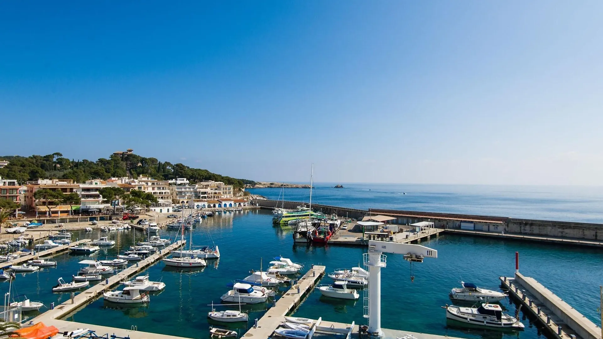 Hostal Port Corona Cala Ratjada  2*, Cala Ratjada (Mallorca) Spain