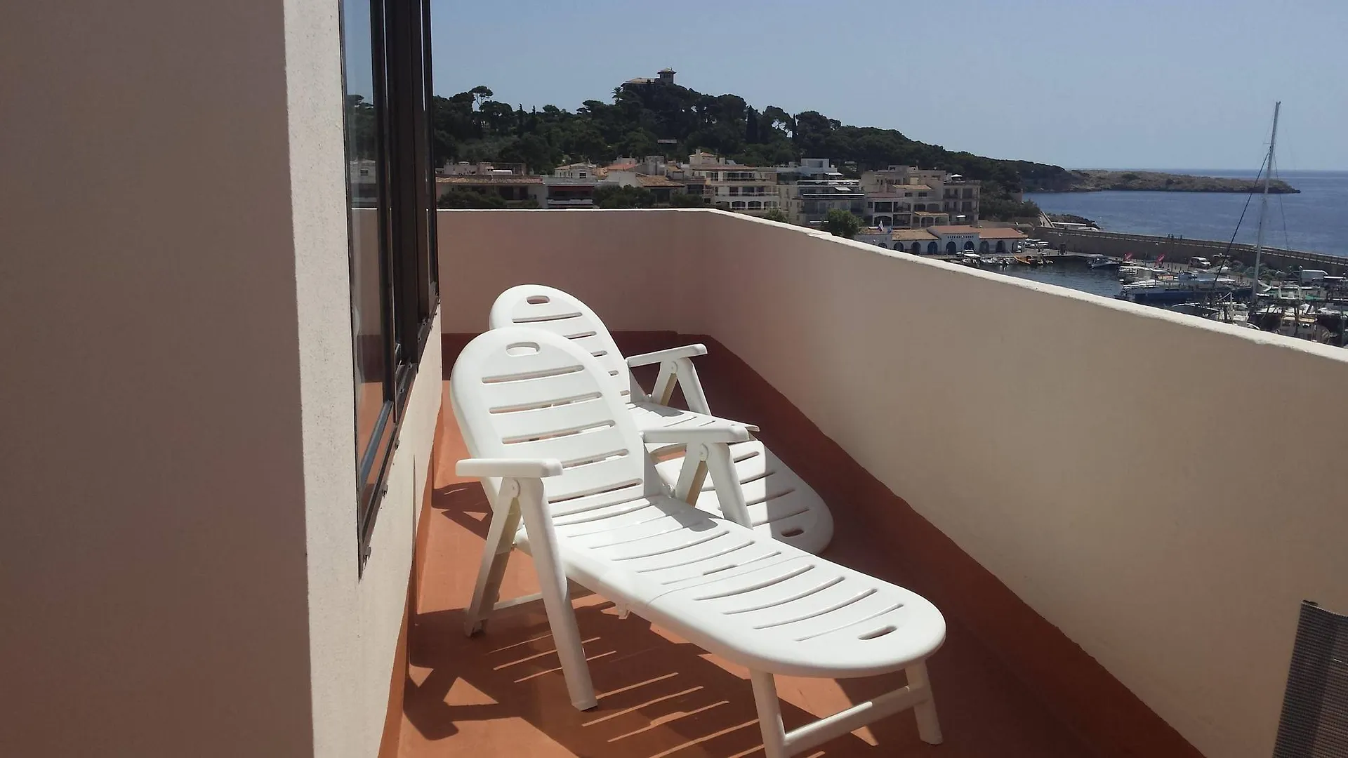 Hostal Port Corona Cala Ratjada  Guest house